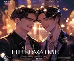 新上线耽美漫画《光影之间》封面，娱乐圈题材风格，两位男演员在聚光灯下相视而笑，画面时尚华丽充满明星气场